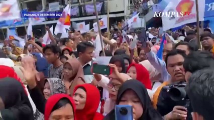 Didampingi AHY, Prabowo Kampanye Sapa Warga di Pasar Raya Padang