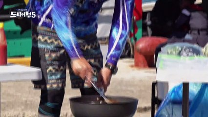 [미방분] 바다사나이들이 직접 가져온 각 지역 대표 음식들! 회 못 먹는 어부들도 행복하잖아♥