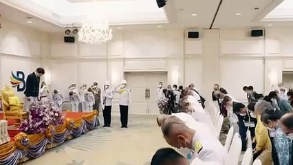 พระราชินี พระราชทานรางวัลการแข่งขันเรือใบ “ภูเก็ตคิงส์คัพรีกัตต้า” ทรงนำทีมเข้าเส้นชัยอันดับที่ 1