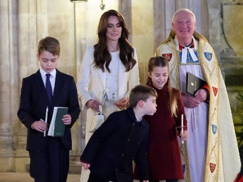 Frechdachs! Prinz Louis ärgert Schwester Charlotte