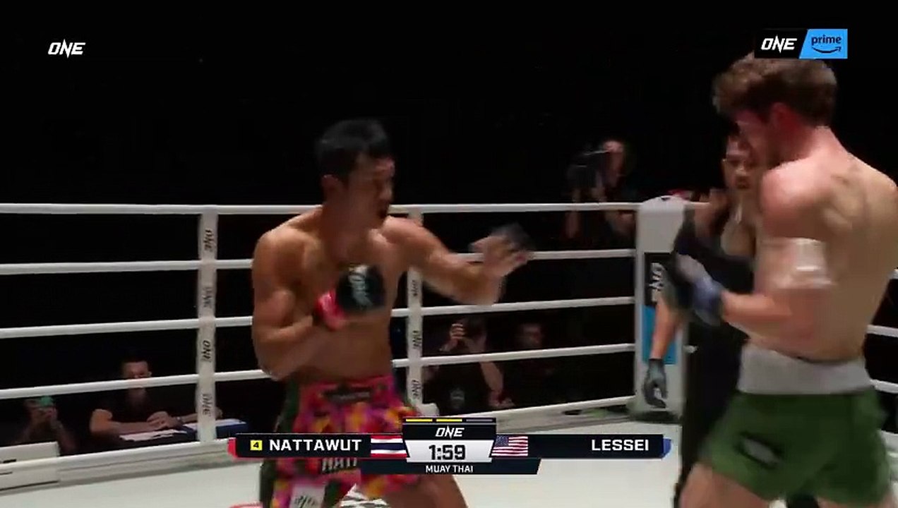 INSANE Muay Thai War