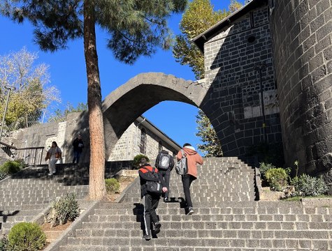 سور ديار بكر القديم وقلعة ديار بكر