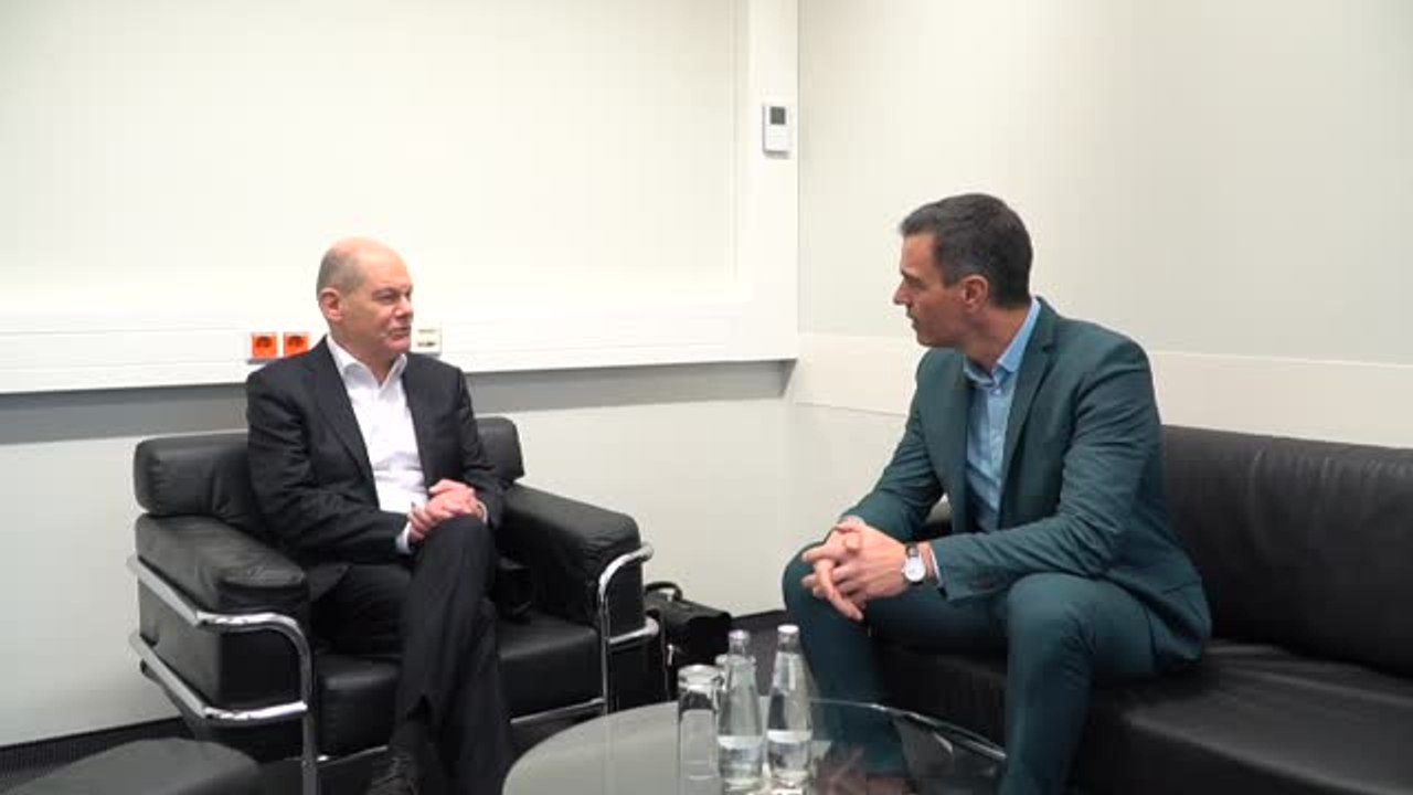 Sánchez se reúne en Berlín con su homólogo alemán Olaf Scholz