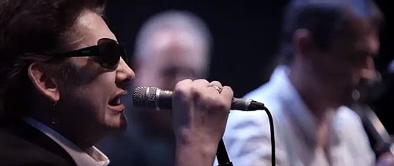 A Pair of Brown Eyes - The Pogues (live)