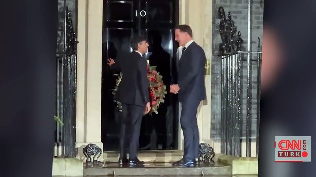 Gündem olan kare: İngiltere Başbakanı Sunak ve Mark Rutte kapıda kaldı!