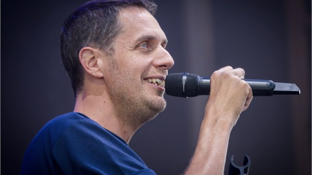 Voici - Grand Corps Malade “paralysé des quatre membres” : ce terrible accident qui l’a privé de son rêve d’être basketteur