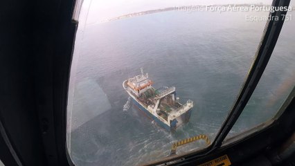 Força Aérea resgata homem a precisar de "cuidados emergentes". As imagens