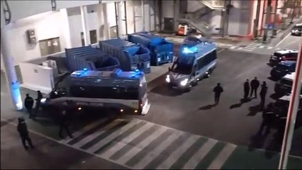 Show abusivo del trapper a Bologna: il video della rissa