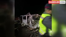 Tokat'ta kamyona arkadan çarpan minibüsteki 5 kişi hayatını kaybetti