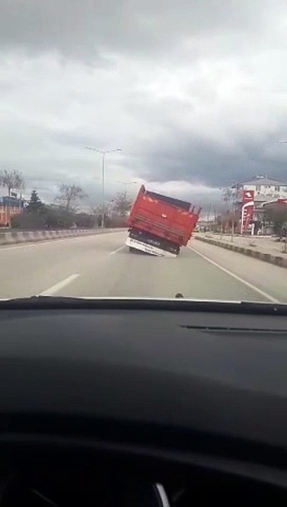 Van'da tehlikeli yolculuk