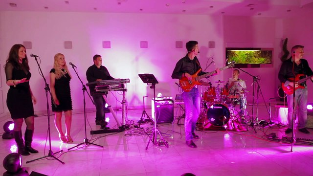 Svirajte nocas samo za nju