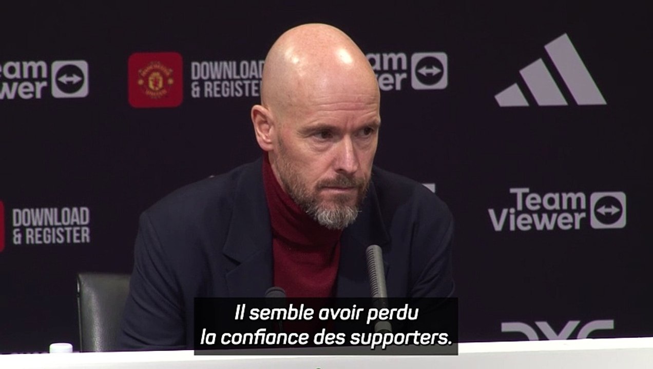 Ten Hag prend la défense de Martial après l'humiliation contre Bournemouth