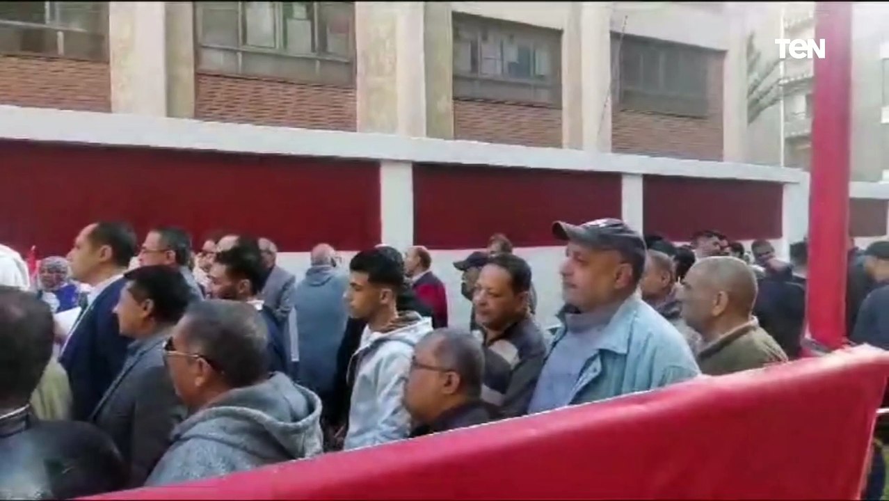 إقبال المواطنين على لجان التصويت فى اليوم الأول للانتخابات الرئاسية بالمنصورة