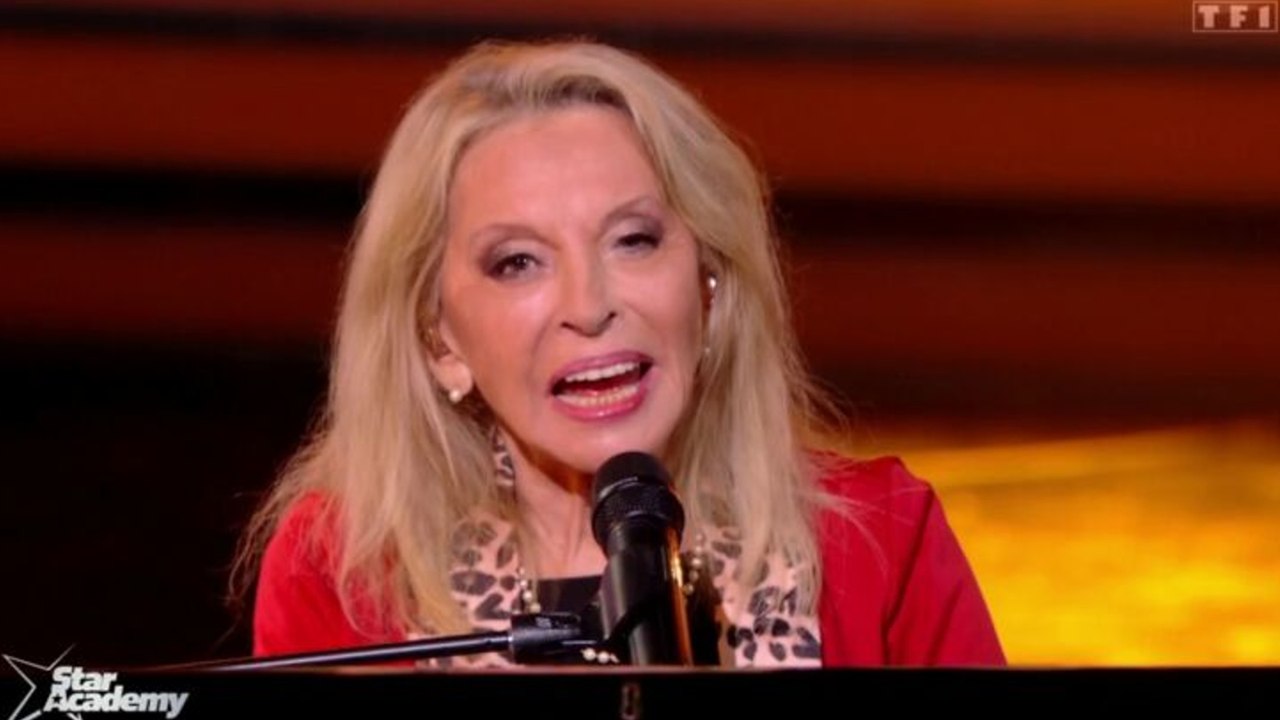 VOICI : "On devrait le rechanter" : Véronique Sanson ne veut plus quitter le plateau de la Star Academy, la Toile s'amuse