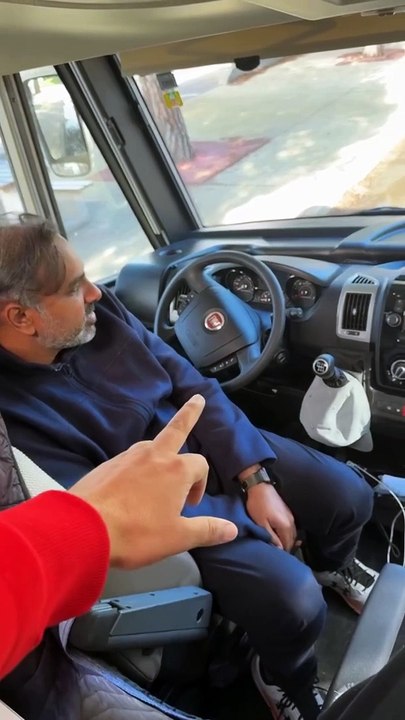 70 lakh ka truck jiske andar Ghar jaisi suvidhaye
