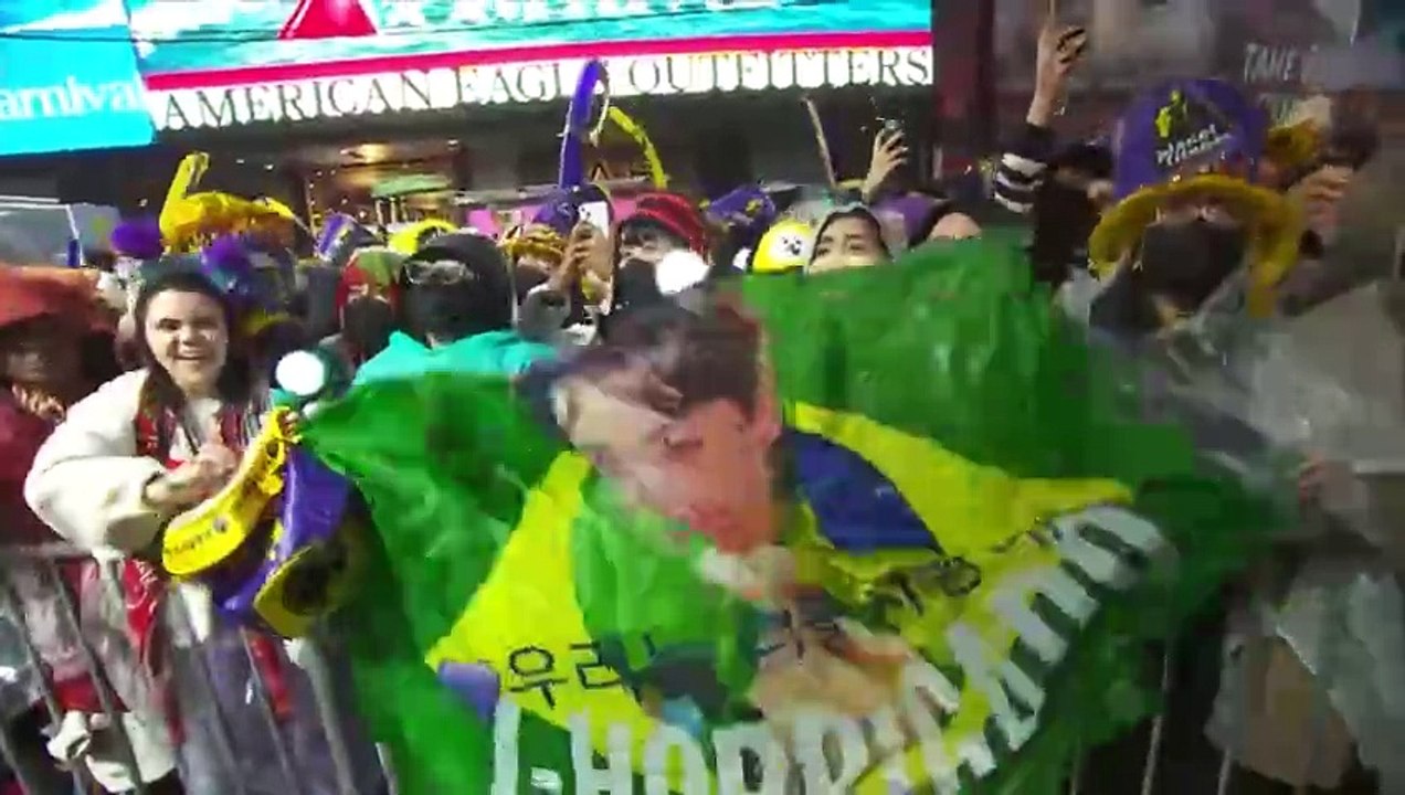 2023 BTS J-hope performance in New York Times Square full