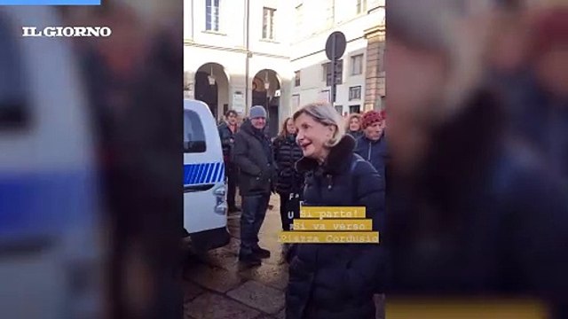 Patrick Zaki in piazza per i diritti umani a Milano: ?Giustizia e verit? per Giulio Regeni?