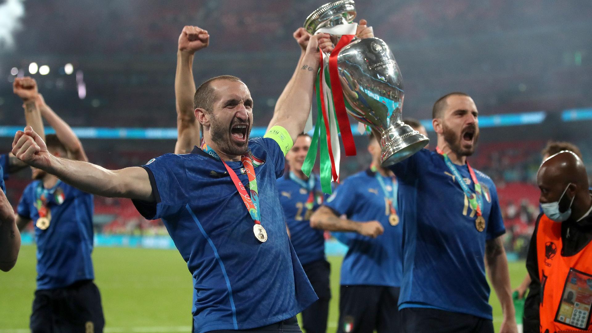 Breaking News - Giorgio Chiellini retires