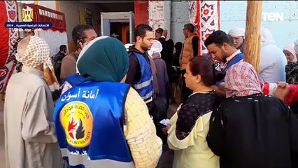 اقبال كبير للمواطنين على اللجان الانتخابية بأسوان