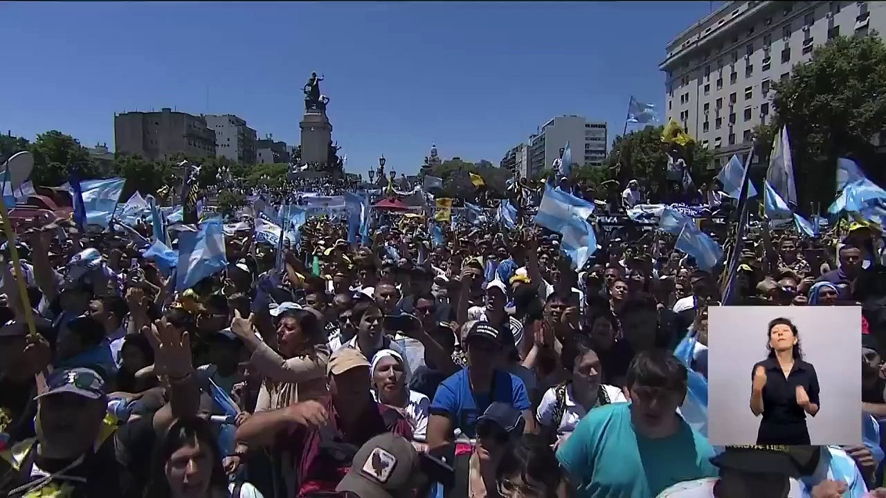 Javier Milei apuesta a las "fuerzas del cielo" para que a su gobierno le vaya bien