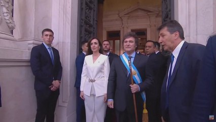 아르헨 밀레이 대통령 취임 "인플레 재앙 직면...개혁만이 해법" / YTN