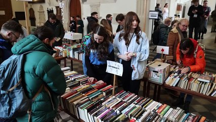 Kraków - Ciacho za ciacho, akcja charytaywna w kościele Dominikanów