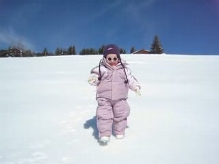 Je m'éclate à marcher dans la neige !!