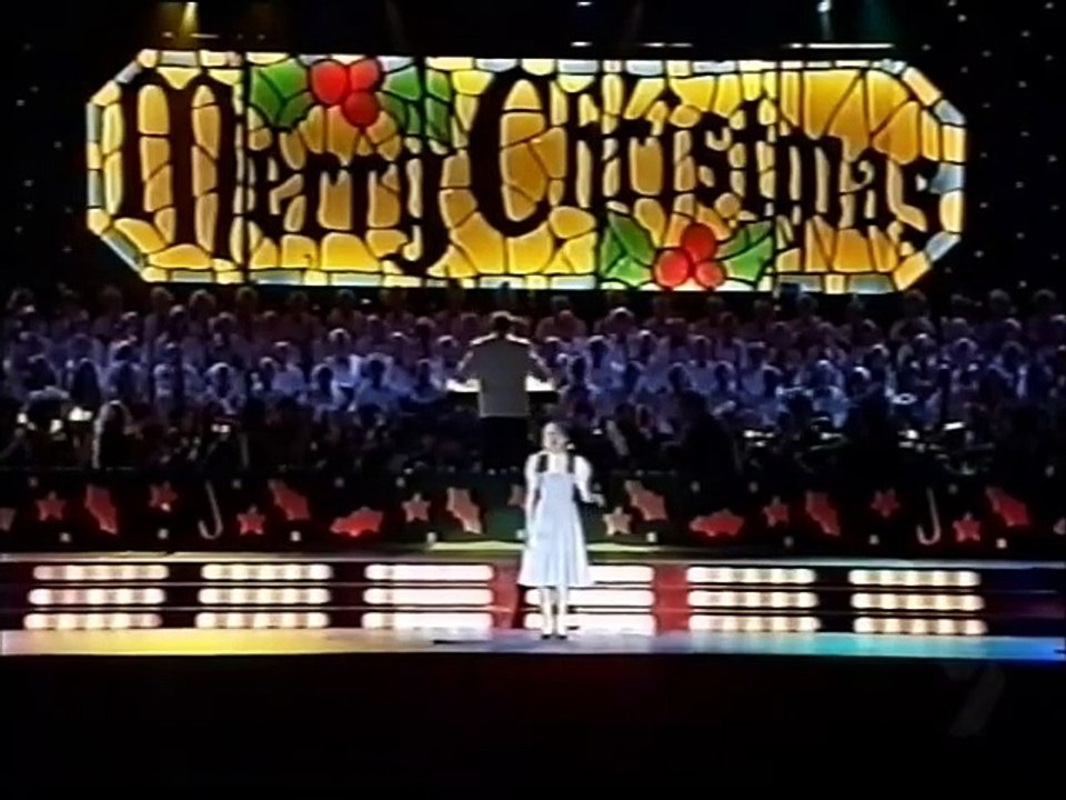 Nikki Webster at Carols in the Domain 2001