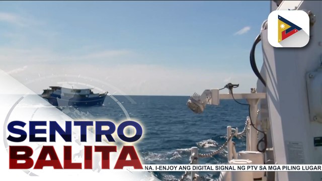 Isa sa mga barkong kasama ng Christmas convoy sa West PH Sea ng ‘Atin Ito Coalition', nakarating sa Lawak Island kaninang umaga