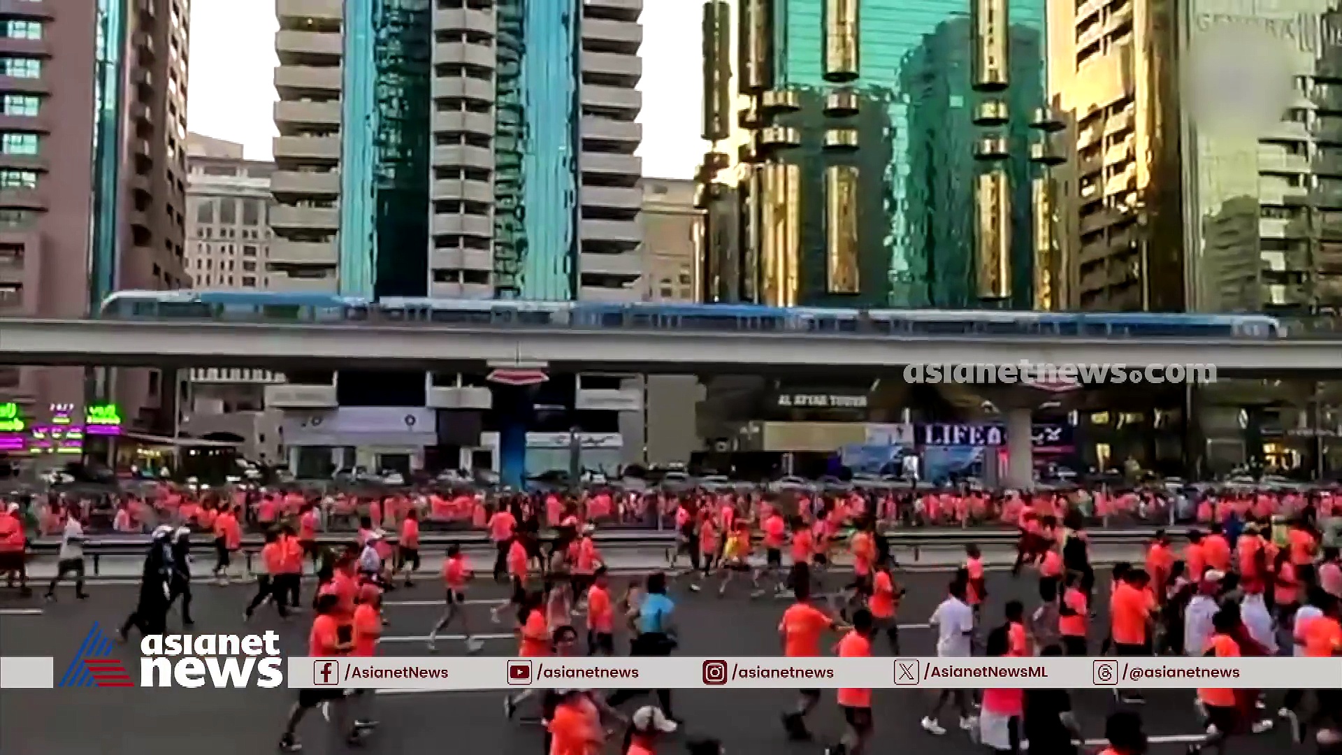 കൂട്ടയോട്ടക്കാർക്കൊപ്പം മുന്നിൽ ഷെയ്ഖ് ഹംദാൻ ബിൻ മുഹമ്മദ്, ആവേശം തിരതല്ലി 