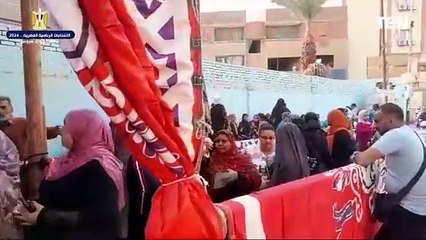 إقبال المواطنين للإدلاء بأصواتهم فى الانتخابات داخل 254 لجنة بمحافظة أسوان