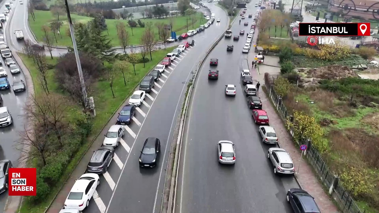 İstanbul'da otoparklar zam nedeniyle boş kaldı, yollar otoparka döndü