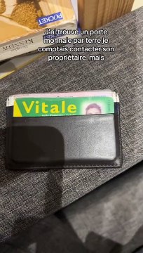 Elle trouve un portefeuille, mais décide de ne pas le rendre à son propriétaire à cause de ce qu'elle trouve dedans...