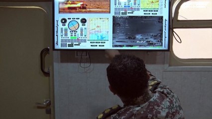 شاهد: إيران تعلن انضمام مسيّرات مزودة بصواريخ إلى دفاعاتها الجوية