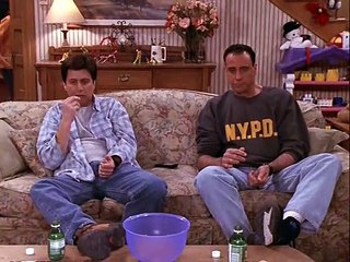 Alle lieben Raymond S02E17-Die ungeschminkte Wahrheit