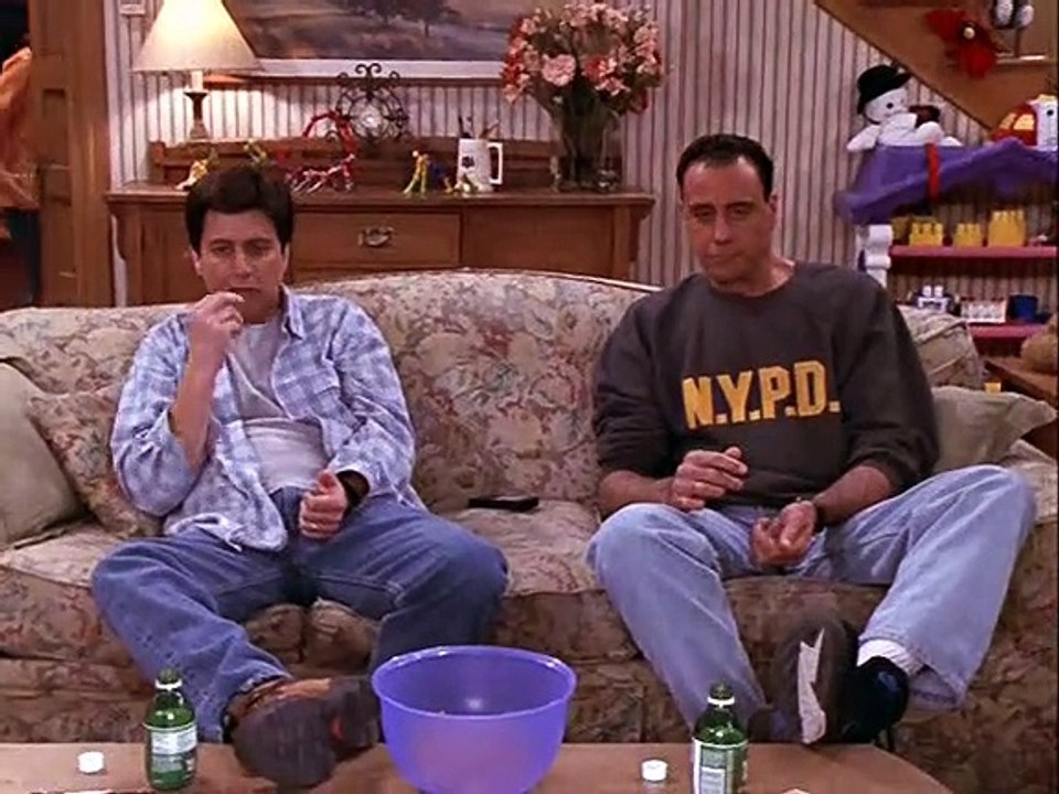 Alle lieben Raymond S02E17-Die ungeschminkte Wahrheit