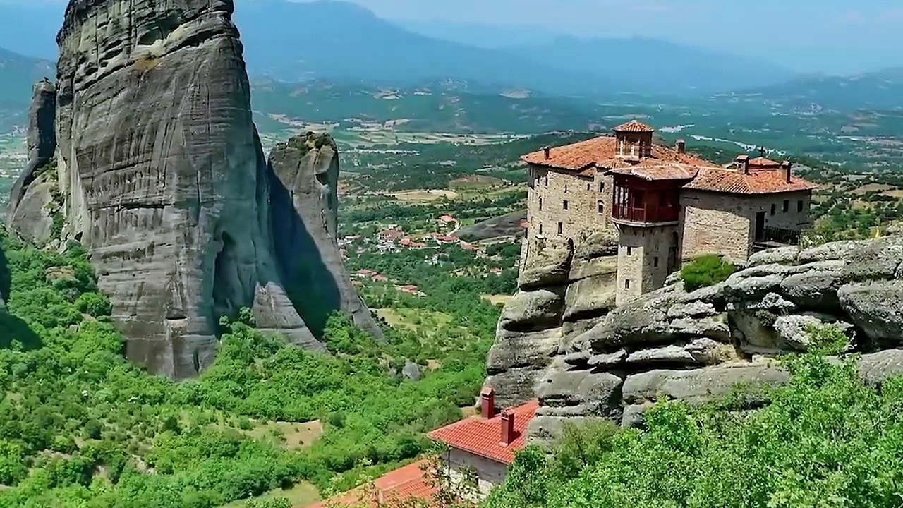 15 HIDDEN Cities and Buildings