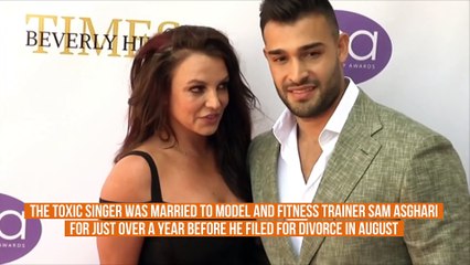 Britney Spears finds it 'so weird' being single