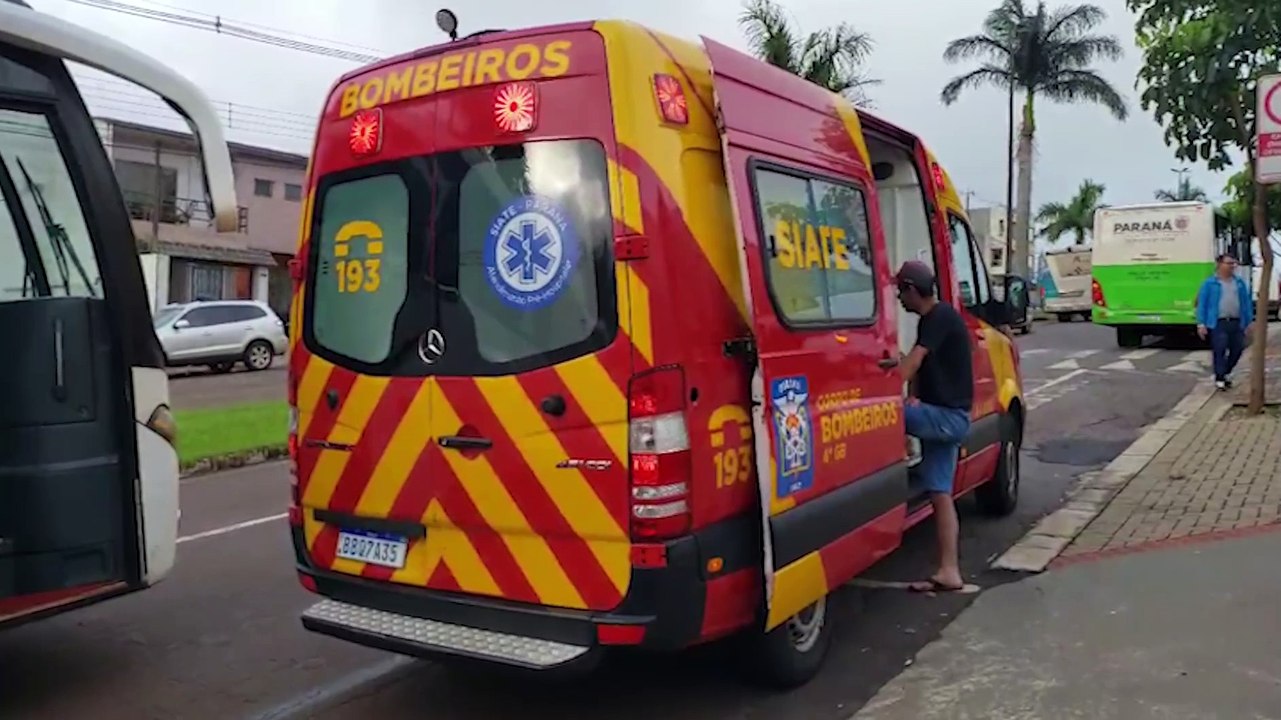 Ciclista fica ferido ao sofrer queda na Avenida Brasil, no Santa Cruz