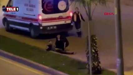 Bıçaklanan gencin feryadına kimse kulak vermedi! Dakikalarca yerde uzanarak bekled