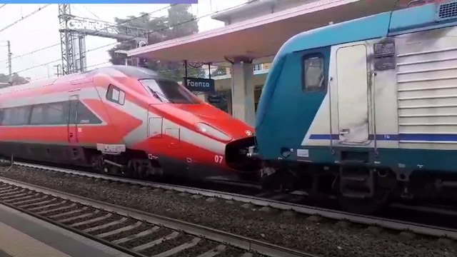 Scontro tra treni a Faenza, i convogli coinvolti nell'incidente sono ripartiti. Il video