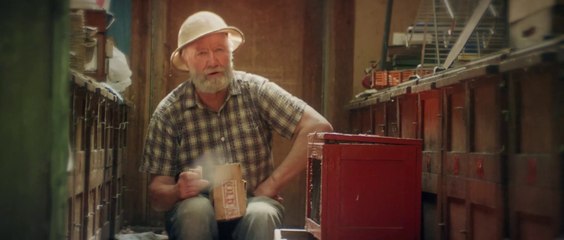 Bei uns heisst sie Hanka - Trailer (Deutsch) HD