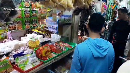 Lagi Blusukan, Gibran Borong Minyak-Cabai di Pasar Rumput