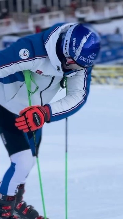 Que fait ce skieur ?