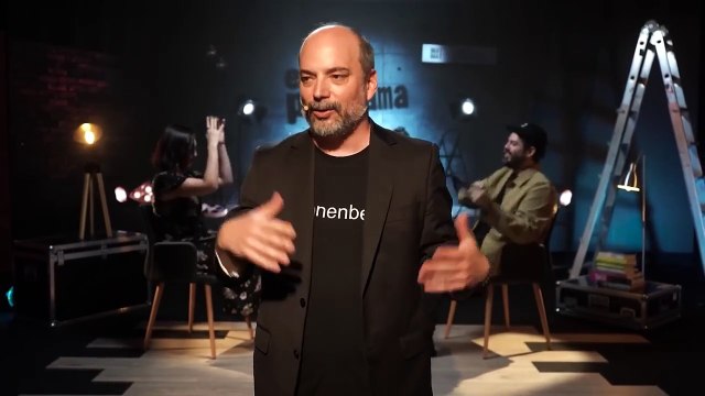 'Ventajas de viajar en tren' de Aritz Moreno