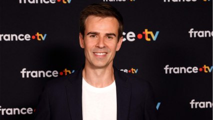 GALA VIDEO - Jean-Baptiste Marteau papa comblé : le journaliste se démène pour sa fille Colette !