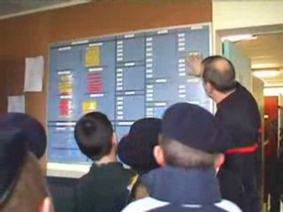 Scouts chez les Pompiers - instruction, des, scouts -