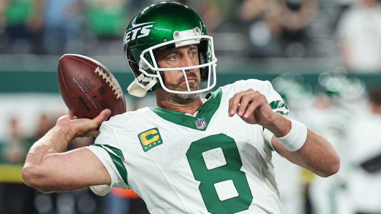 Examining Aaron Rodgers' Fantasy Worth & Potential Comeback