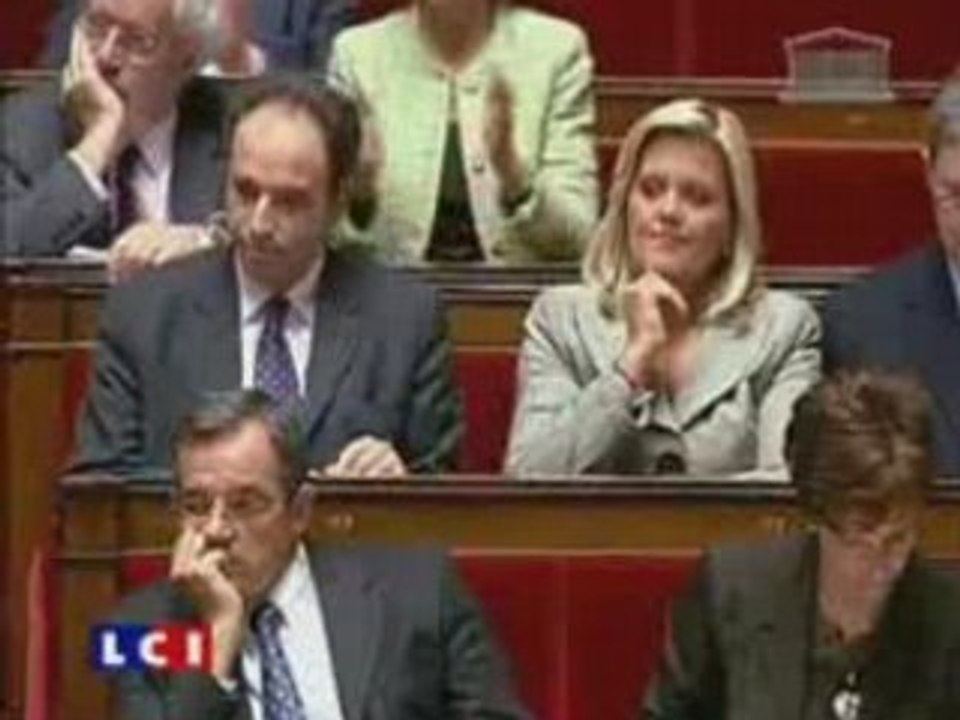 Dati : Borloo pue des pieds !