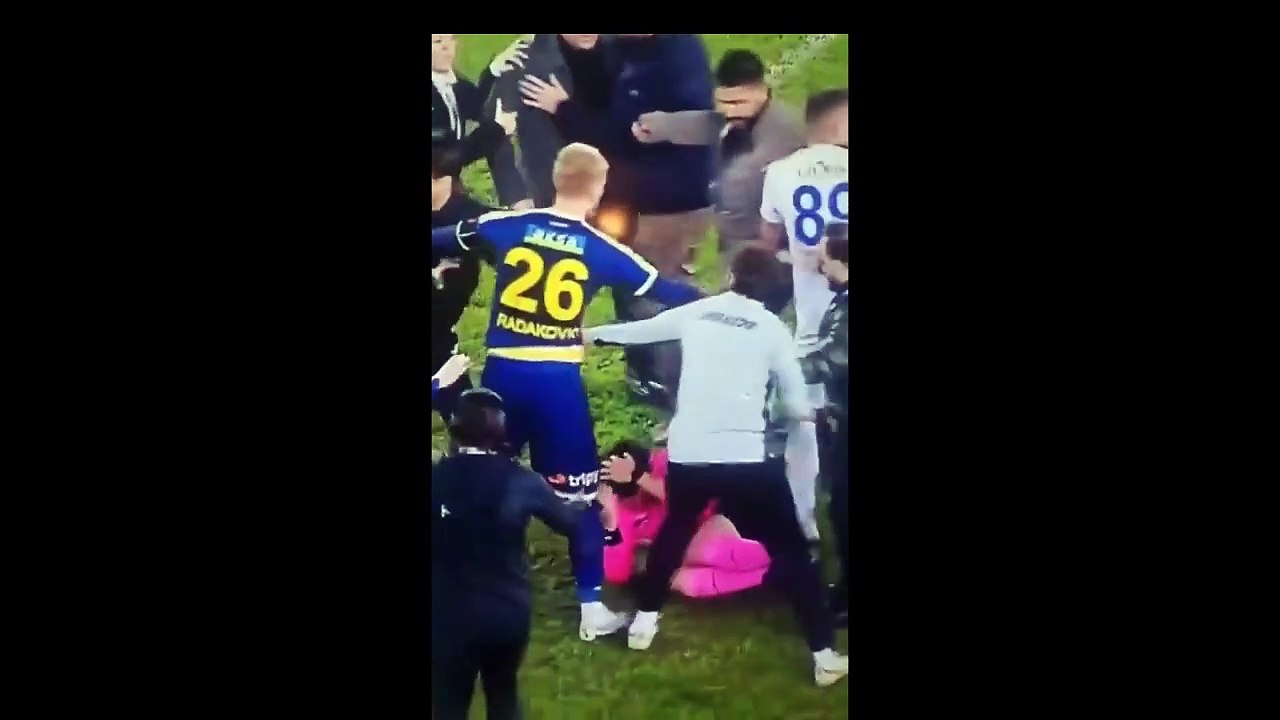 Ankaragücü Başkanı Koca’dan hakem Halil Umut Meler’e yumruklu saldırı!